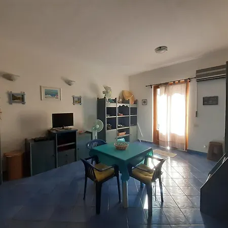 La Casa Blu, Eolie Houses, Vacanza A Canneto Mare